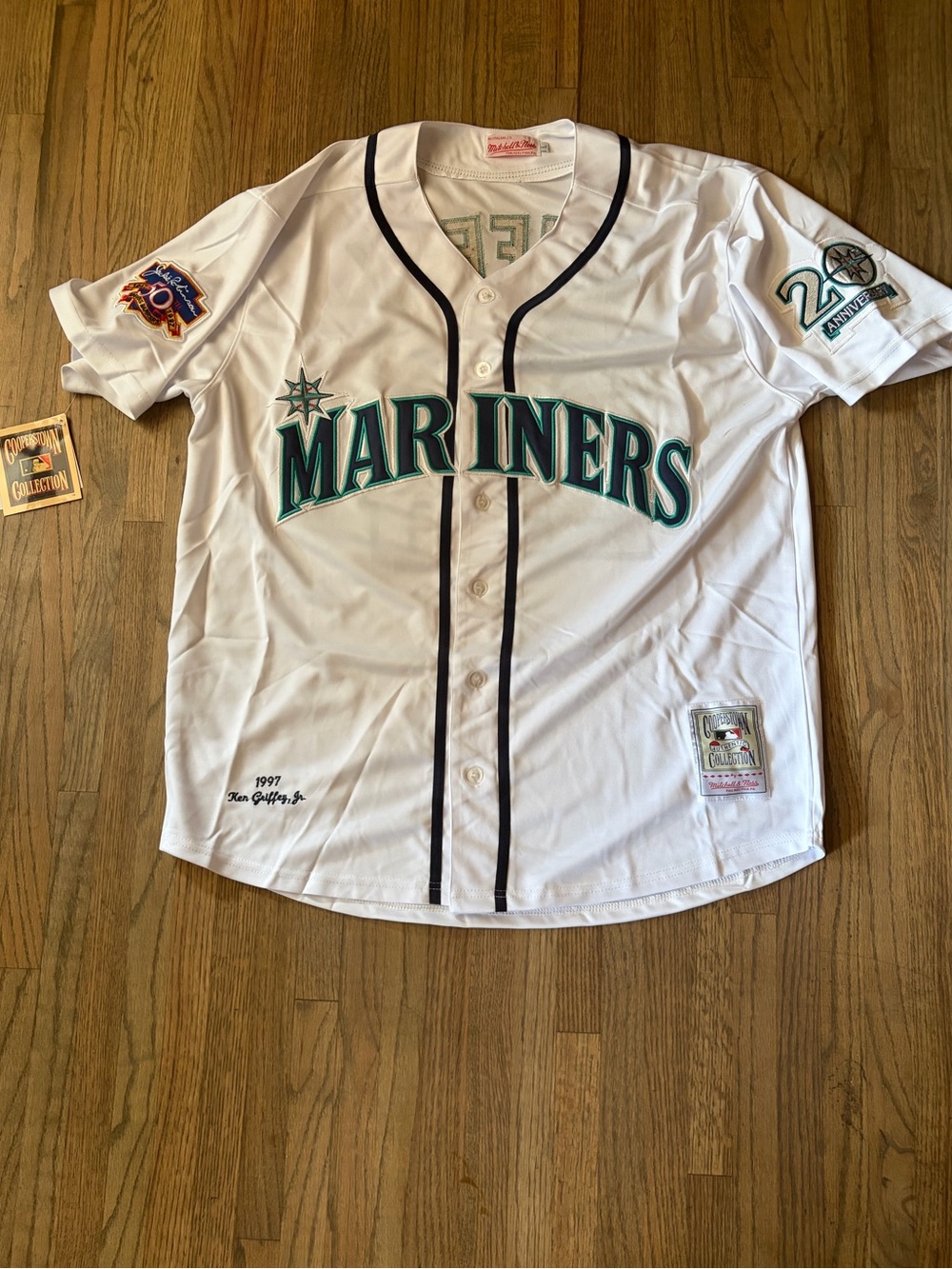 Mitchell & Ness Seattle Mariners Ken Griffey Jr White Baseball Retro Jersey #25